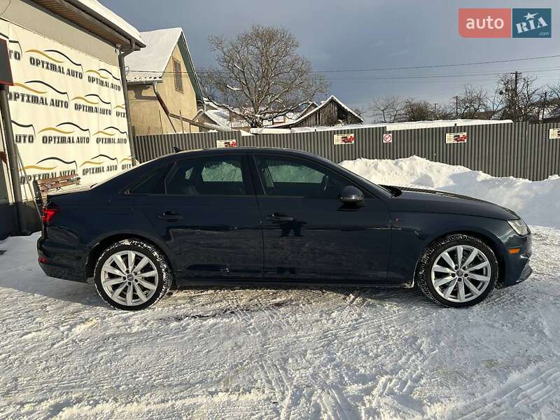 Седан Audi A4 2018 в Львове