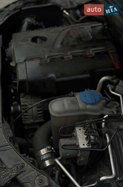 Седан Audi A4 2013 в Житомире