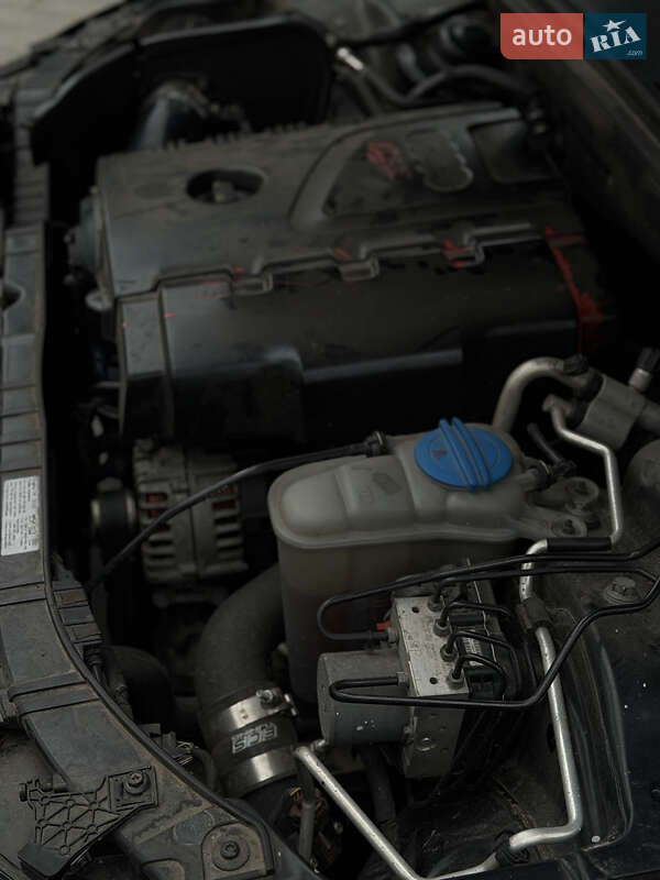 Седан Audi A4 2013 в Житомире