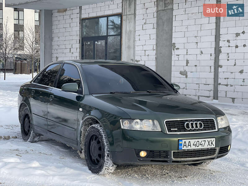 Седан Audi A4 2001 в Киеве