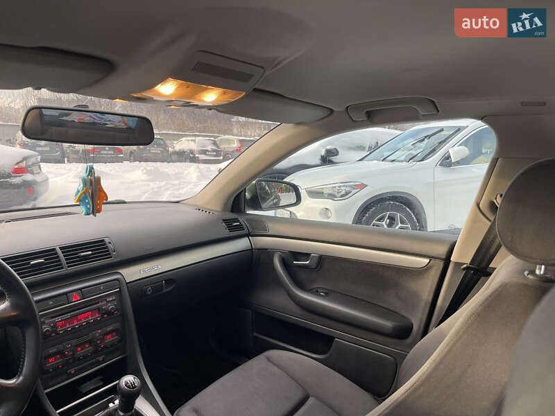 Седан Audi A4 2001 в Киеве