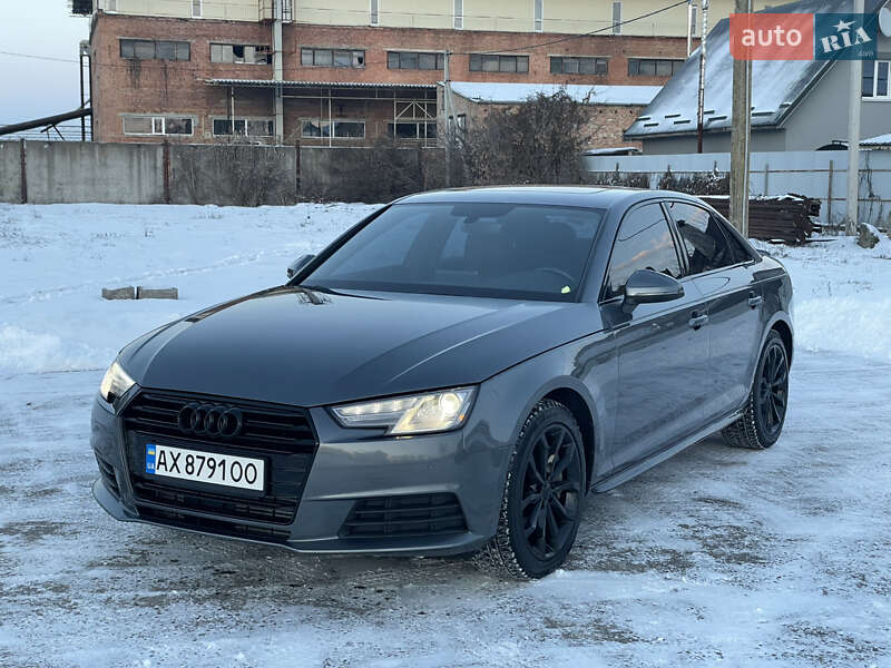 Седан Audi A4 2016 в Киеве