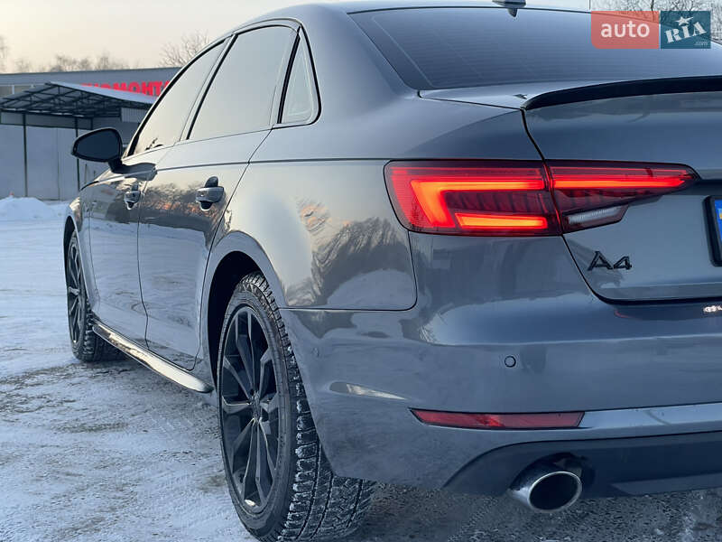 Седан Audi A4 2016 в Киеве