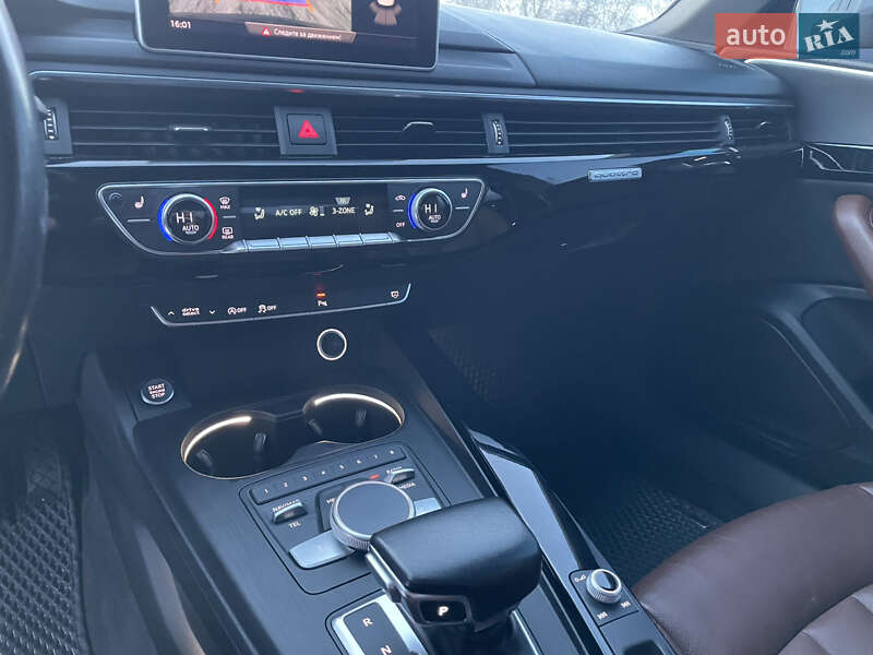 Седан Audi A4 2016 в Киеве