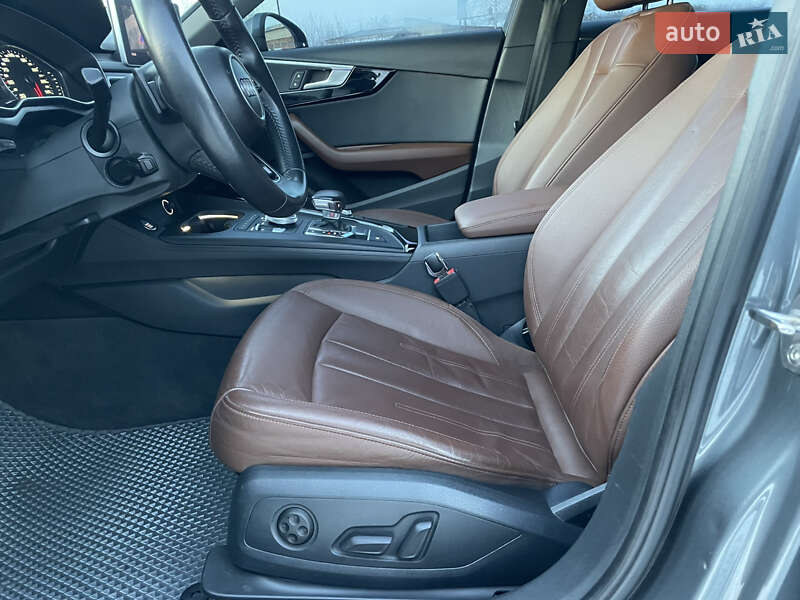 Седан Audi A4 2016 в Киеве