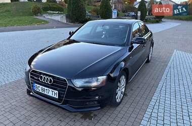 Седан Audi A4 2015 в Винниках