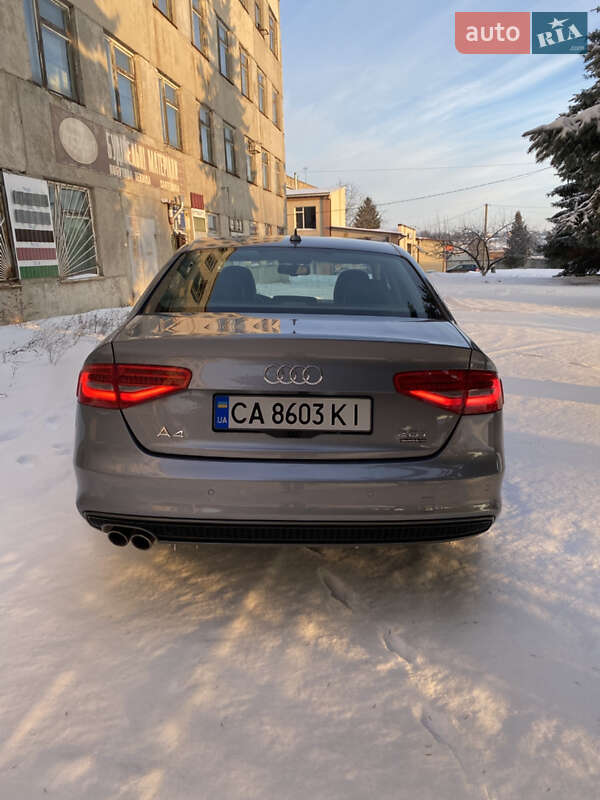 Седан Audi A4 2015 в Полтаве