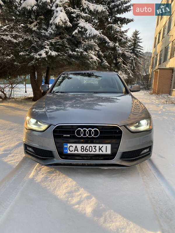 Седан Audi A4 2015 в Полтаве