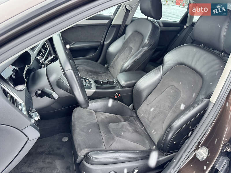 Седан Audi A4 2012 в Киеве