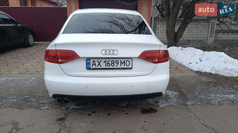 Седан Audi A4 2008 в Краснограді