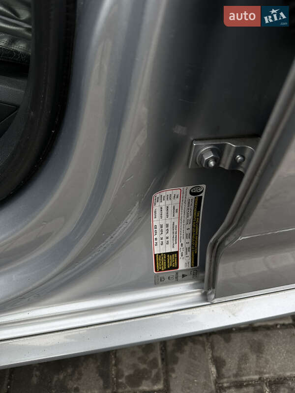 Седан Audi A4 2018 в Новомосковске