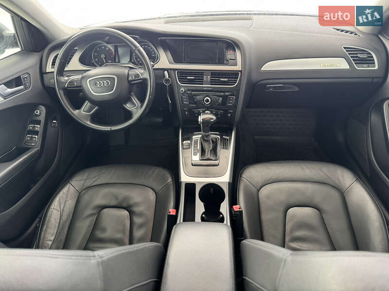 Седан Audi A4 2013 в Хмельницком