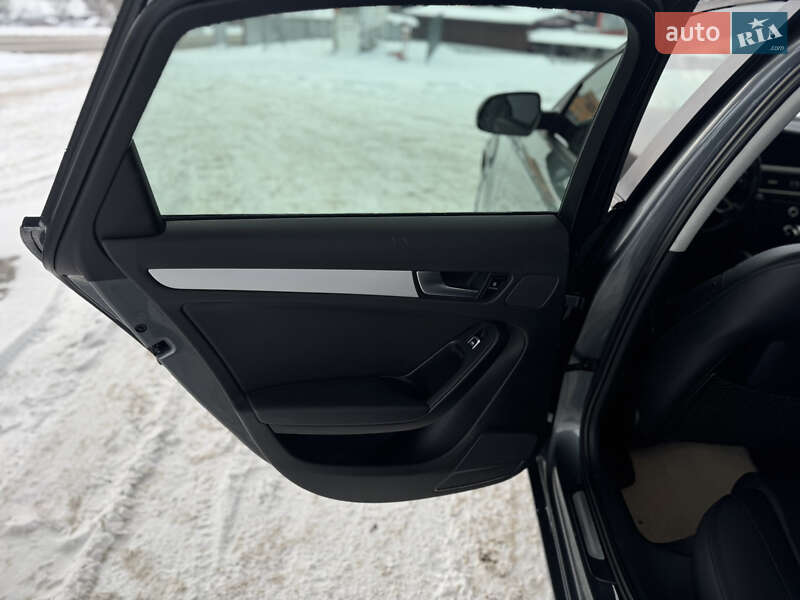 Седан Audi A4 2013 в Хмельницком