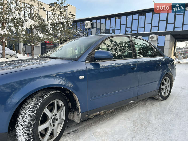 Седан Audi A4 2001 в Ровно