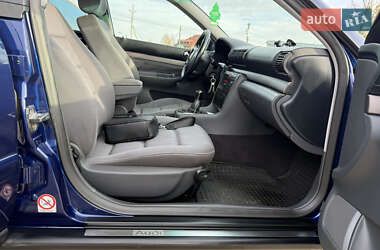 Седан Audi A4 2000 в Львове