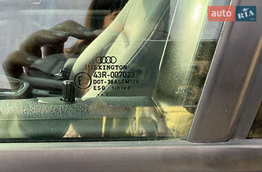 Седан Audi A4 2000 в Львове