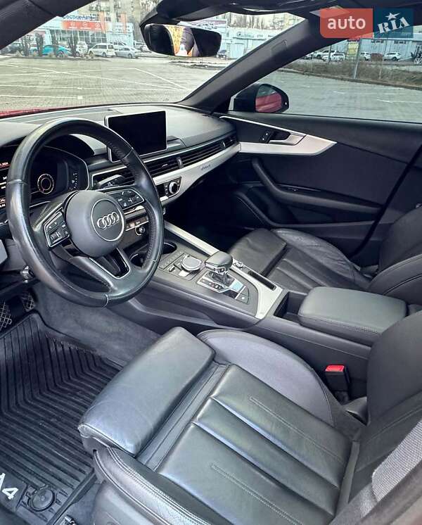 Седан Audi A4 2016 в Львове