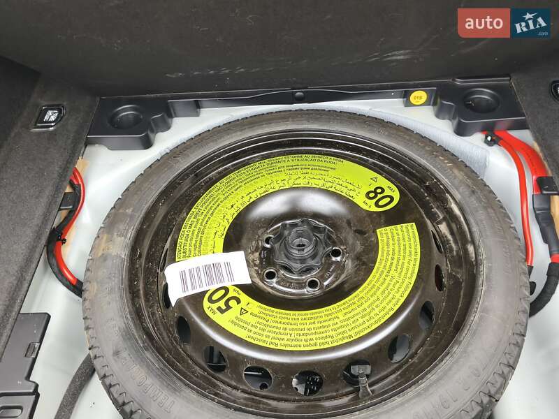 Седан Audi A4 2018 в Днепре