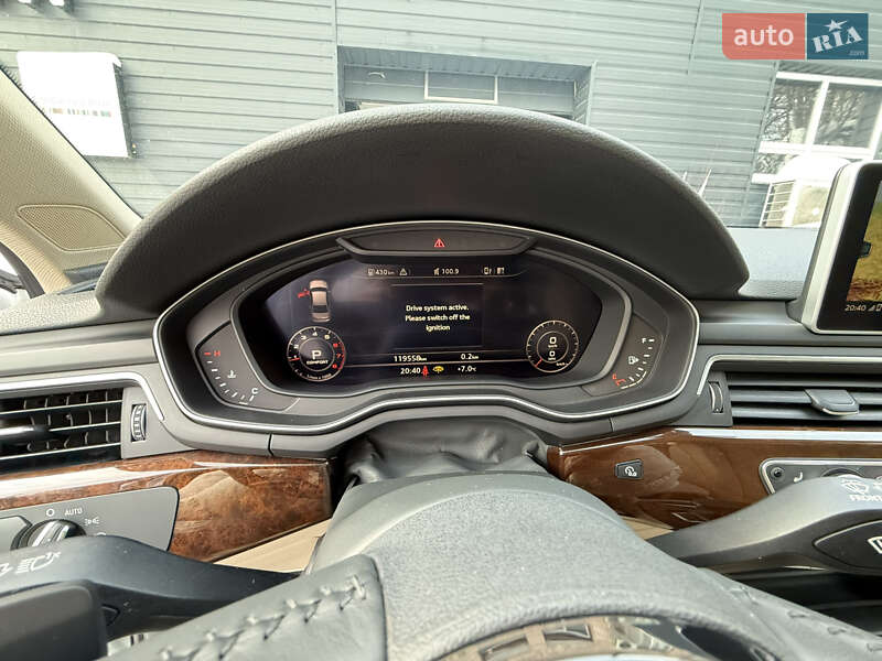 Седан Audi A4 2018 в Луцке
