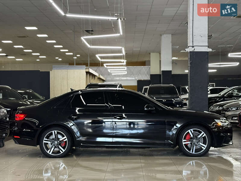 Седан Audi A4 2016 в Миколаєві