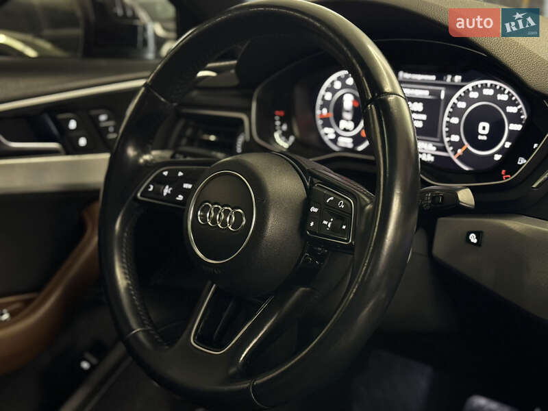 Седан Audi A4 2016 в Миколаєві