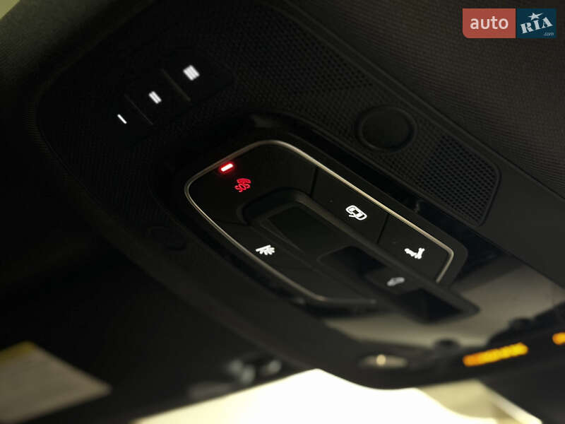 Седан Audi A4 2016 в Миколаєві