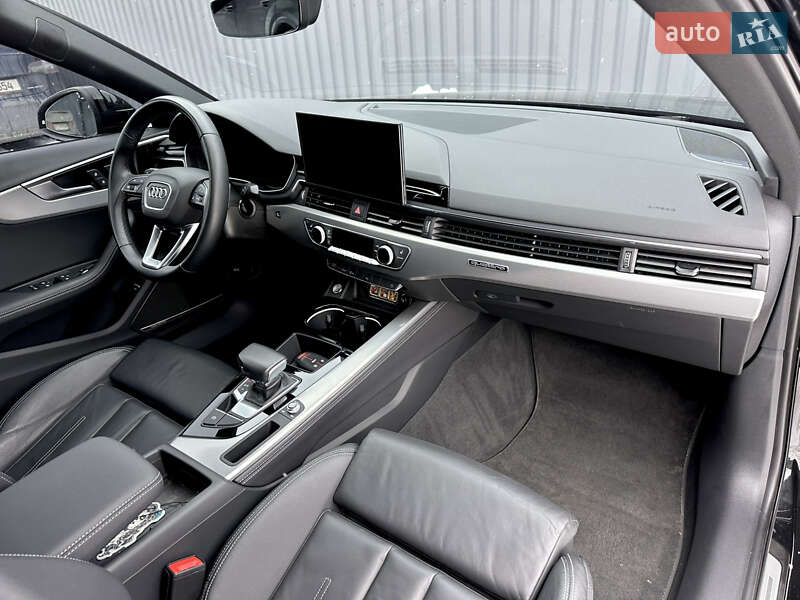 Седан Audi A4 2024 в Харькове