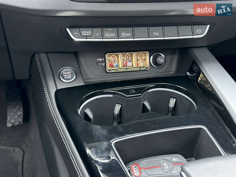 Седан Audi A4 2024 в Харькове