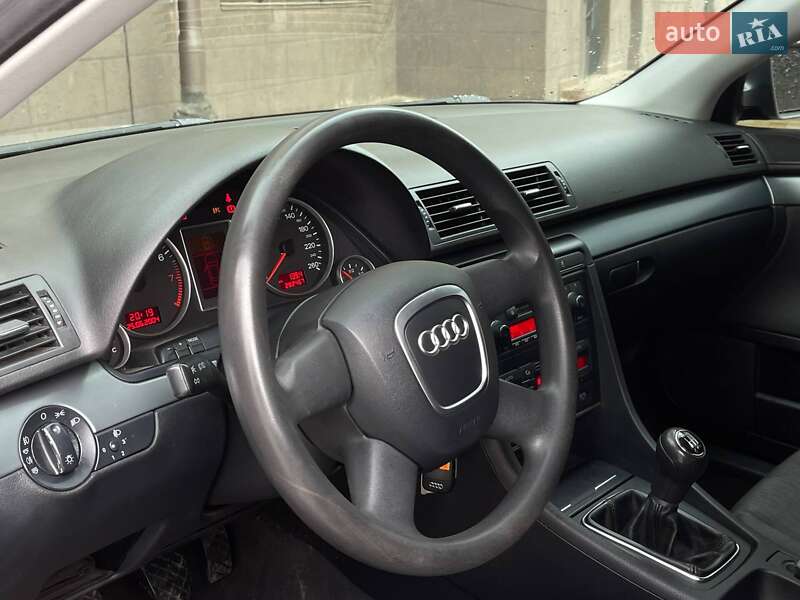 Седан Audi A4 2005 в Миколаєві