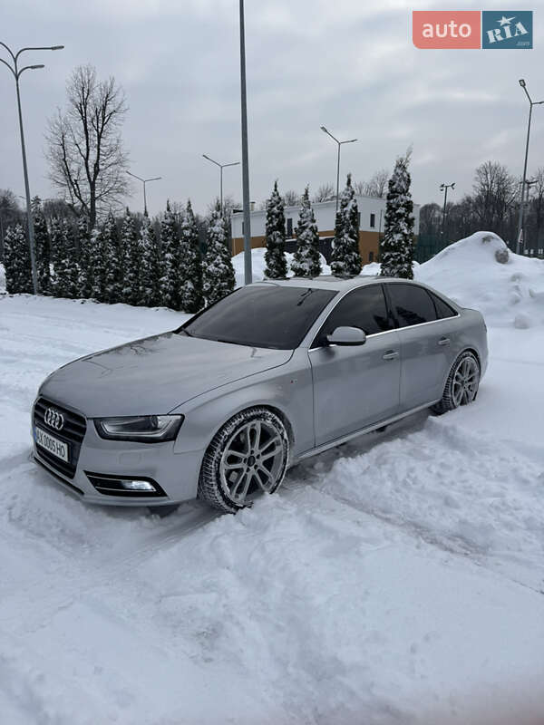 Седан Audi A4 2015 в Харькове