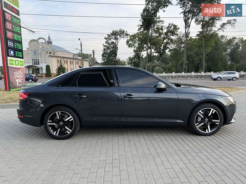 Седан Audi A4 2016 в Житомирі