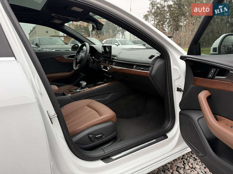 Седан Audi A4 2020 в Києві
