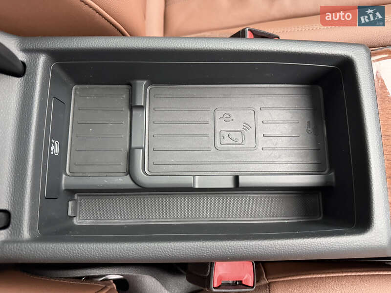 Седан Audi A4 2020 в Києві