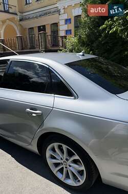 Седан Audi A4 2019 в Чернигове