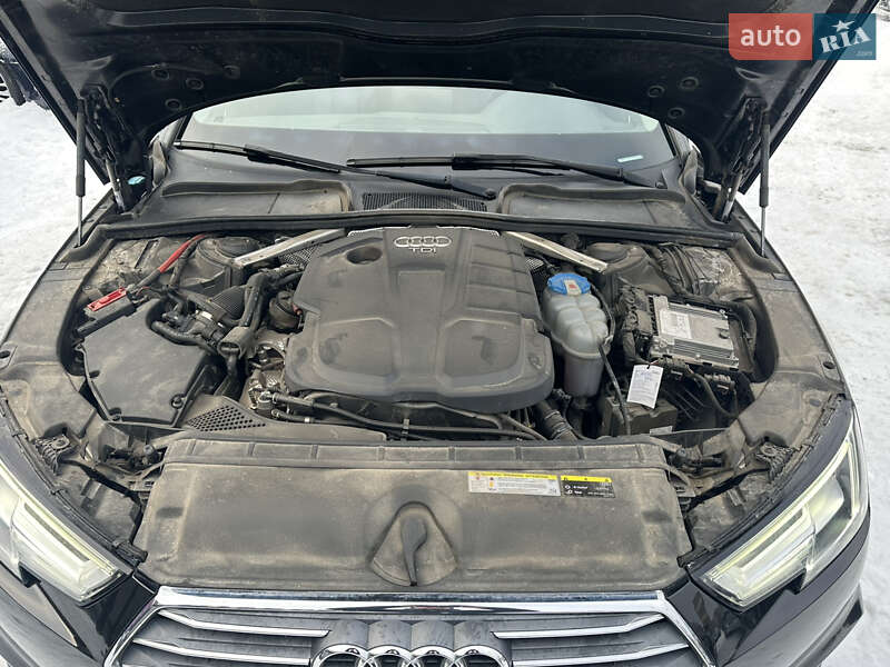 Универсал Audi A4 2018 в Киеве