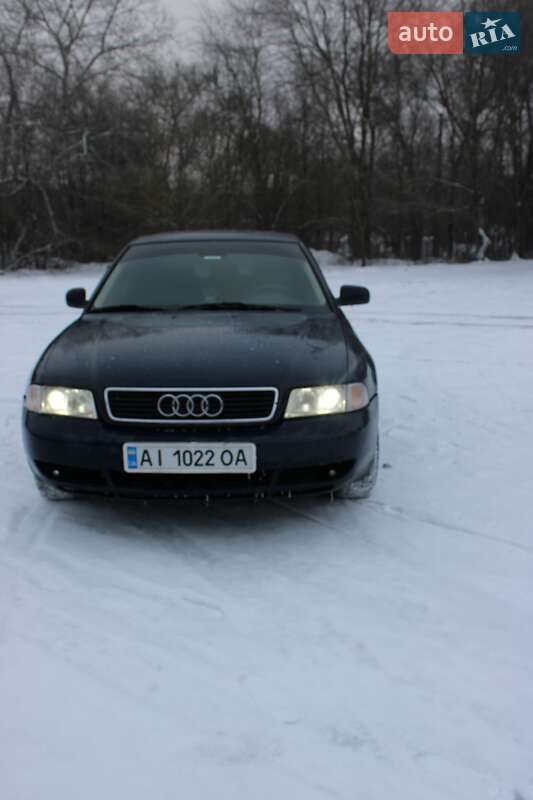Универсал Audi A4 1998 в Мироновке