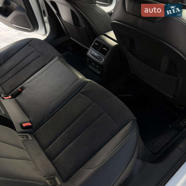 Седан Audi A4 2019 в Киеве