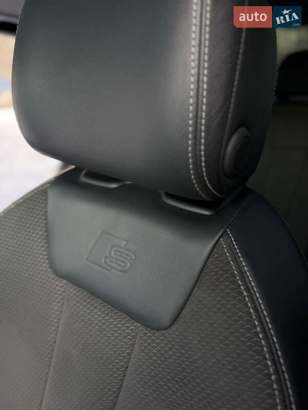 Седан Audi A4 2019 в Киеве