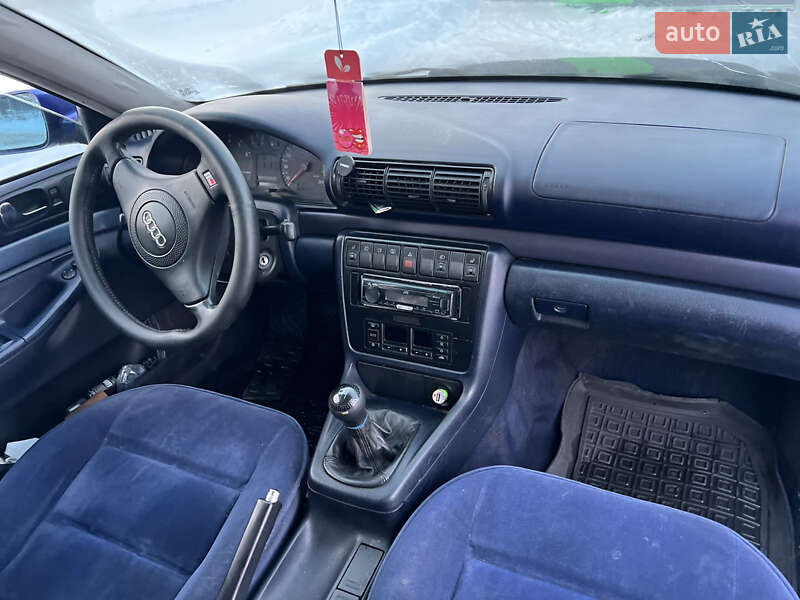 Универсал Audi A4 1998 в Чернигове