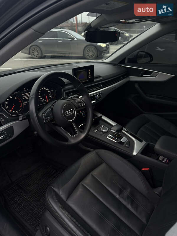 Седан Audi A4 2018 в Виннице
