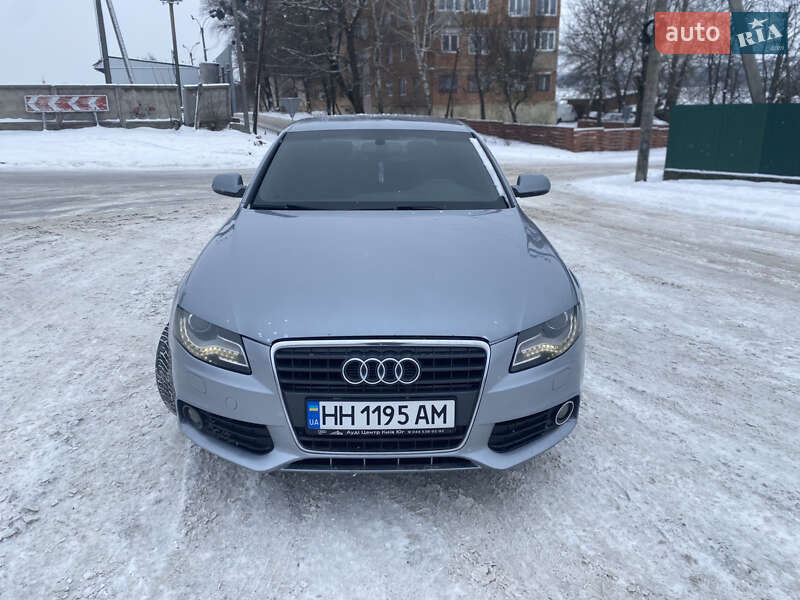 Седан Audi A4 2010 в Тульчине