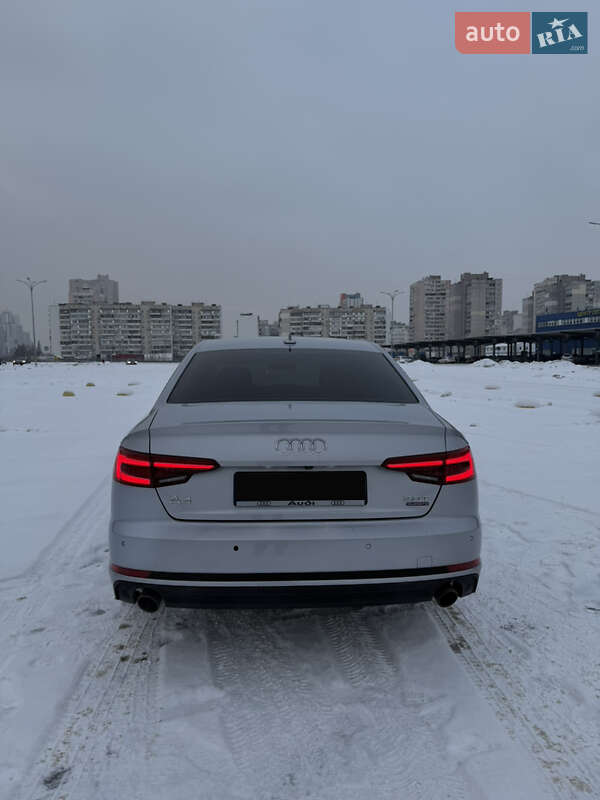 Седан Audi A4 2018 в Киеве