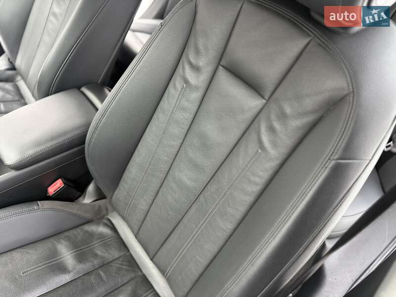 Седан Audi A4 2017 в Кривом Роге