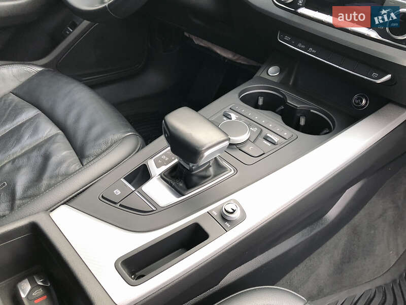Седан Audi A4 2017 в Ирпене