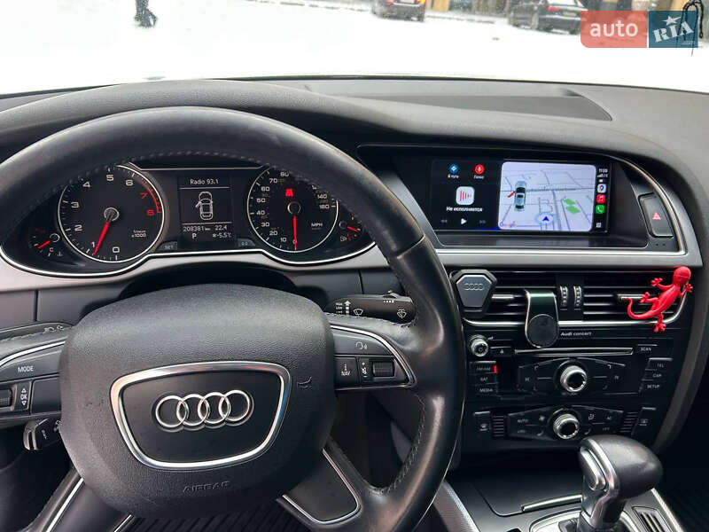 Седан Audi A4 2013 в Харькове