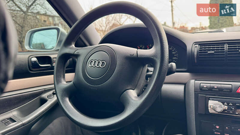 Седан Audi A4 2000 в Вінниці