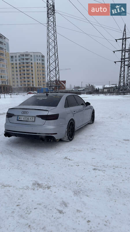 Седан Audi A4 2018 в Буче