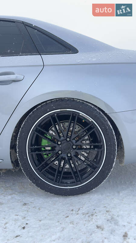 Седан Audi A4 2018 в Буче