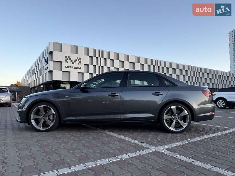 Седан Audi A4 2018 в Одесі