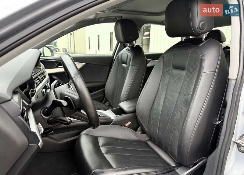 Седан Audi A4 2015 в Ровно